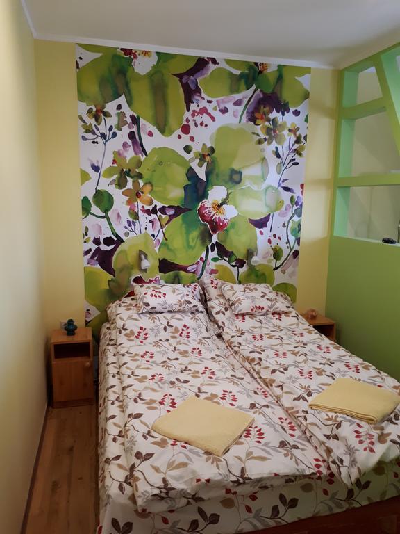 Rozmaring Apartmanok ギュラ エクステリア 写真